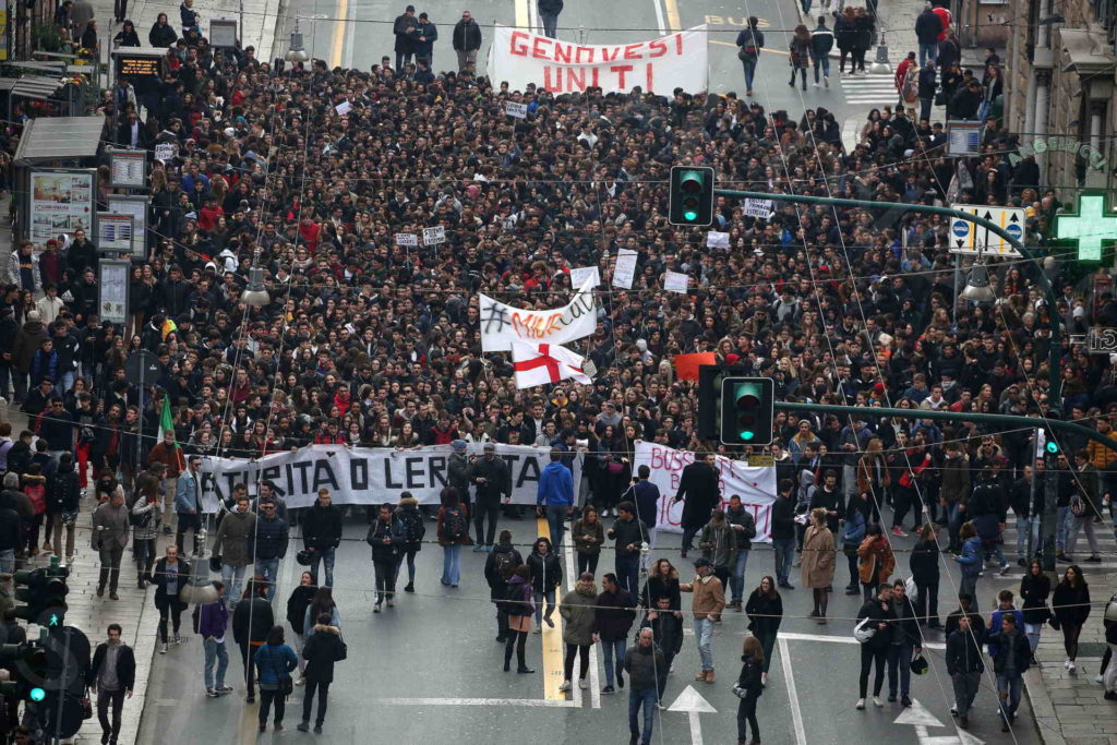 18/02/2019, Genova, Sciopero degli studenti delle medie Superiori contro il nuovo esame di maturità